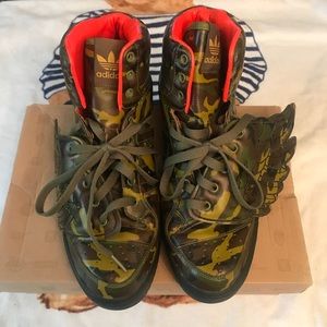 Adidas Wings Jeremy Scott Camo Pre-Owned size 11